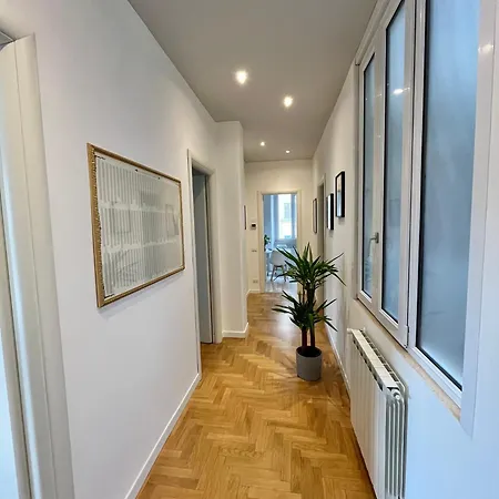 ホームステイ Sunrise House - San Giovanni *