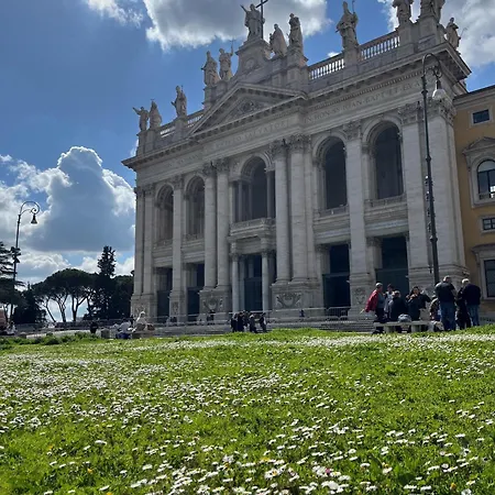 Sunrise House - San Giovanni ホームステイ